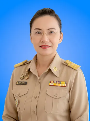 นางสาวพัชรวดี บุญมาก