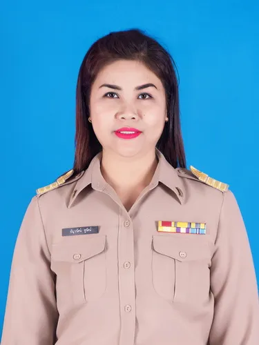 นางธัญวรัตน์ ชูรัตน์