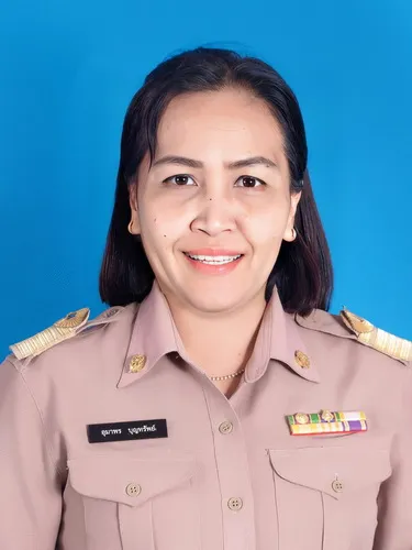 นางสาวอุมาพร บุญทรัพย์