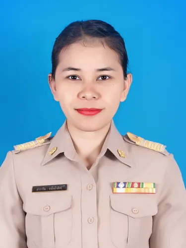 นางอาวาวีน หลั่งน้ำสังข์
