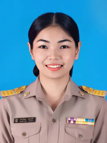นางสาวประภัสสร แสงกล้า