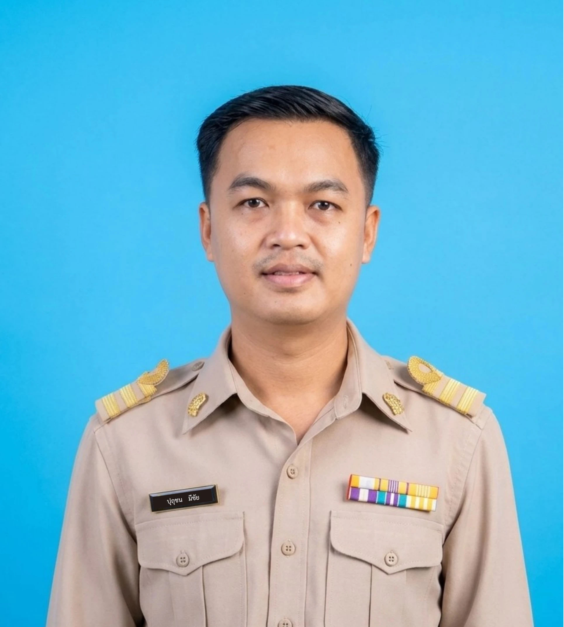 นายปุถุชน มีชัย
