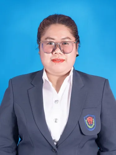 นางสาวนพรัช ธรรมวงศ์