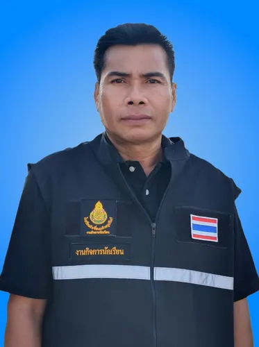 นายบุญรอง ทีฆะ